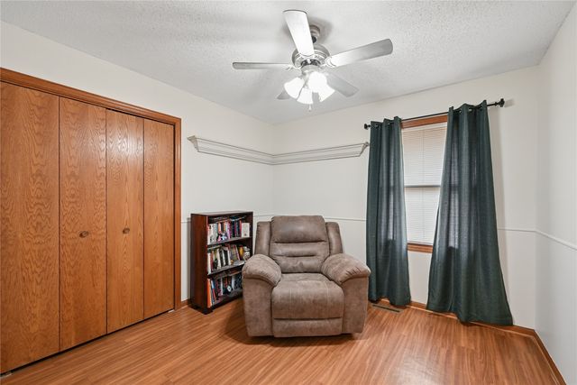 1616 Hamer Drive NW, Cedar Rapids, IA 52405