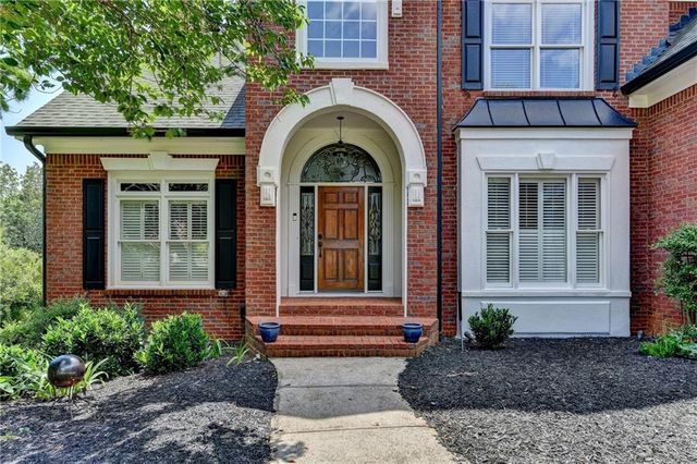 6010 Somerset Court, Suwanee, GA 30024