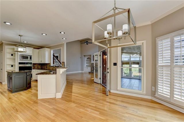 6010 Somerset Court, Suwanee, GA 30024