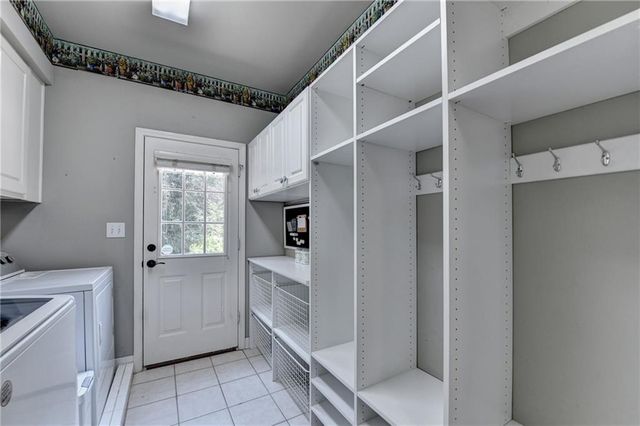 6010 Somerset Court, Suwanee, GA 30024