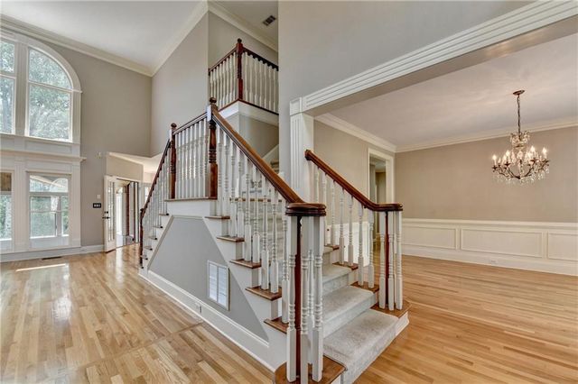 6010 Somerset Court, Suwanee, GA 30024