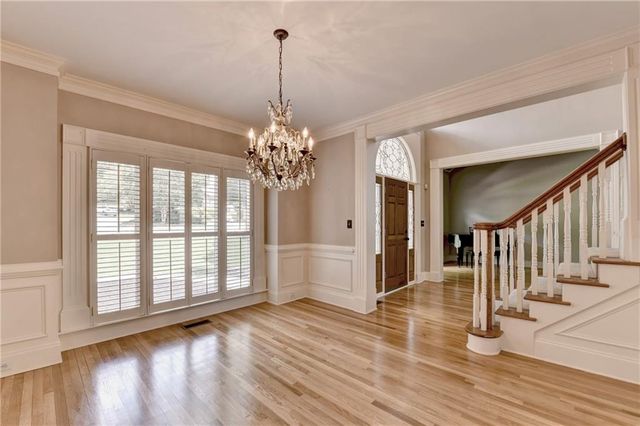 6010 Somerset Court, Suwanee, GA 30024