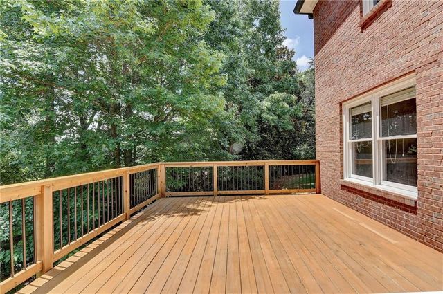 6010 Somerset Court, Suwanee, GA 30024