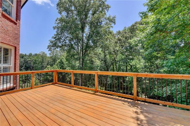 6010 Somerset Court, Suwanee, GA 30024