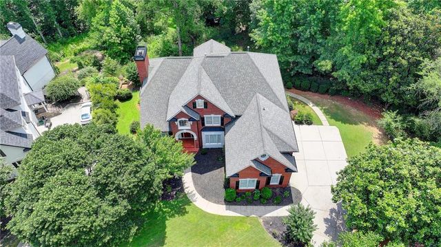 6010 Somerset Court, Suwanee, GA 30024