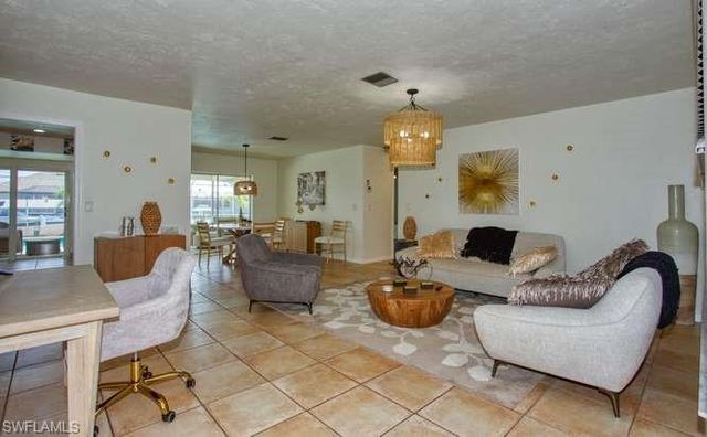 3413 SE 18th AVE, Cape Coral, FL 33904