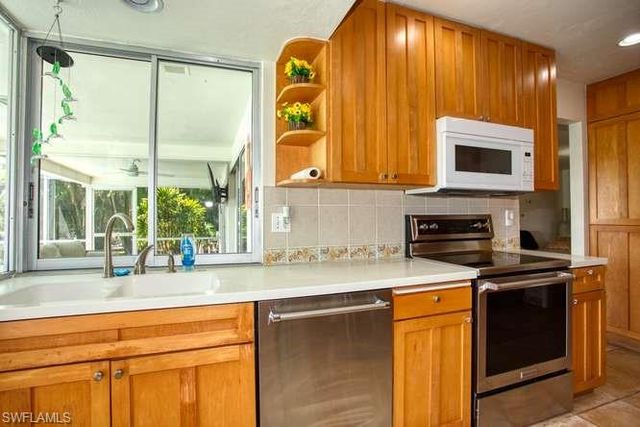 3413 SE 18th AVE, Cape Coral, FL 33904