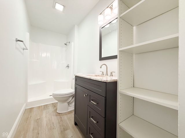 6350 Cooper Pointe Drive, Indianapolis, IN 46268