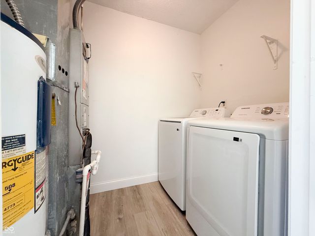 6350 Cooper Pointe Drive, Indianapolis, IN 46268