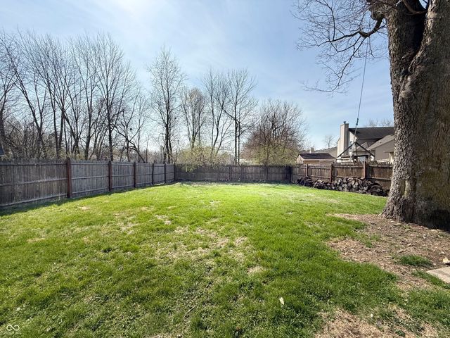 6350 Cooper Pointe Drive, Indianapolis, IN 46268