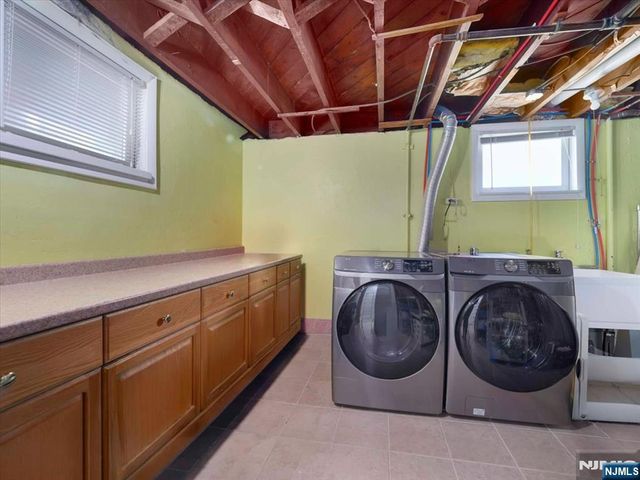 69 Main Avenue, Wallington, NJ 07057