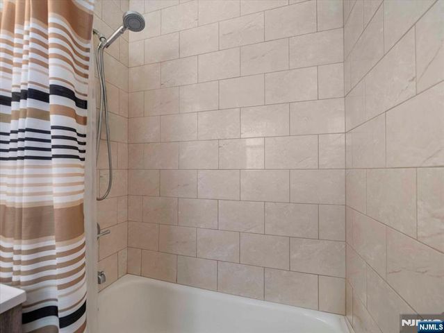 69 Main Avenue, Wallington, NJ 07057