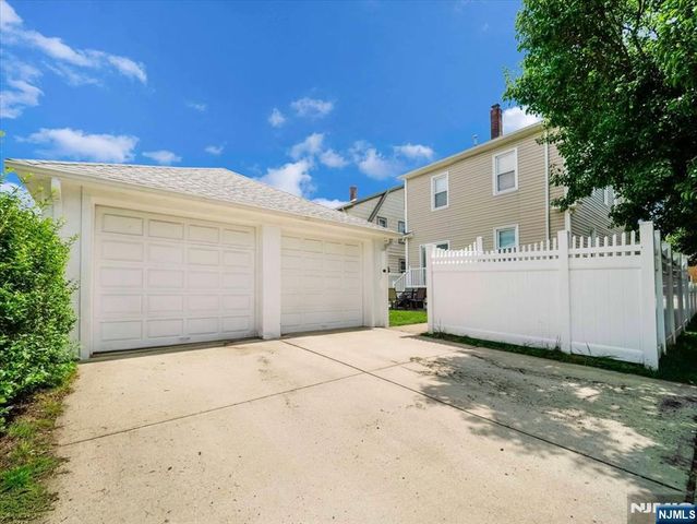 69 Main Avenue, Wallington, NJ 07057