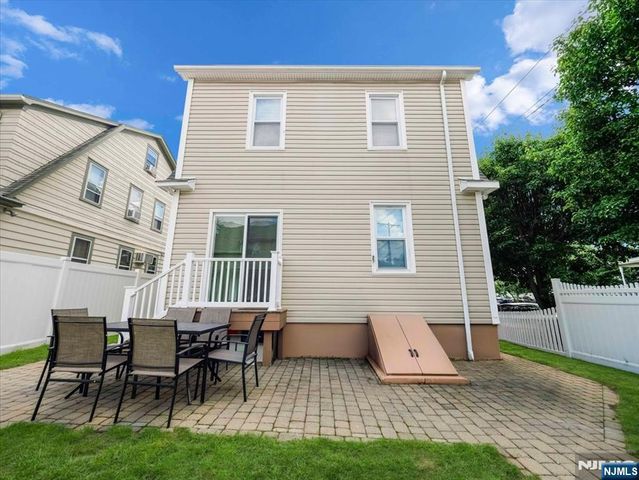 69 Main Avenue, Wallington, NJ 07057