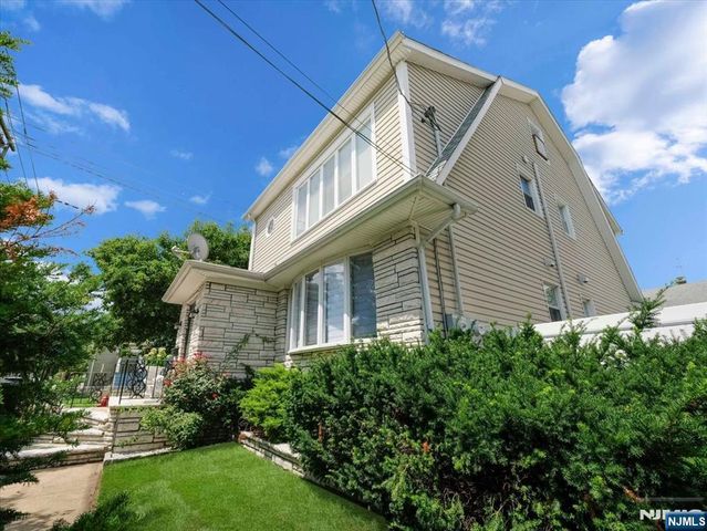 69 Main Avenue, Wallington, NJ 07057