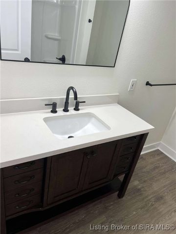 138 E Lovers Lane, Scottsburg, IN 47170