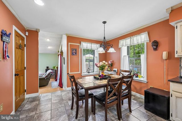 18 PINE GLEN DR, Sicklerville, NJ 08081