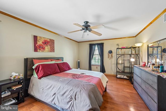18 PINE GLEN DR, Sicklerville, NJ 08081