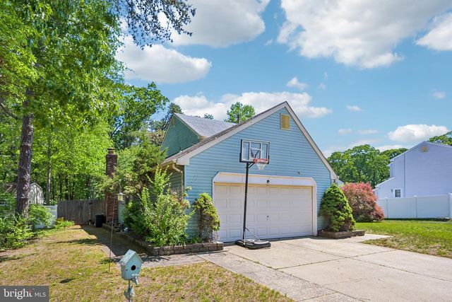 18 PINE GLEN DR, Sicklerville, NJ 08081
