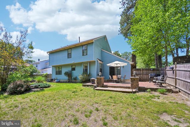 18 PINE GLEN DR, Sicklerville, NJ 08081