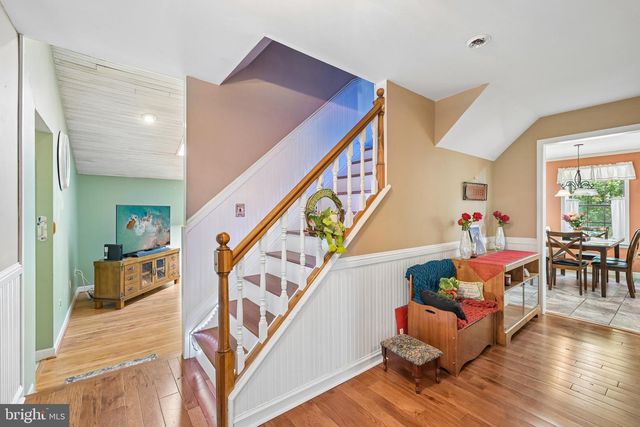 18 PINE GLEN DR, Sicklerville, NJ 08081