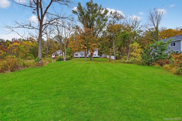 333 Canoe Hill Road, Saugerties, NY 12477