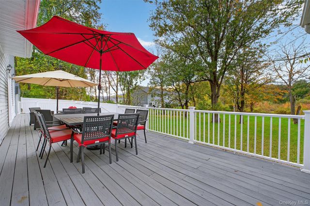333 Canoe Hill Road, Saugerties, NY 12477