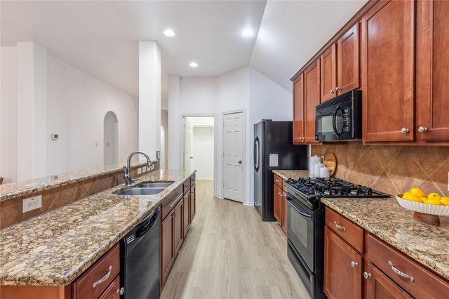 11517 Shadow Creek DR, Manor, TX 78653