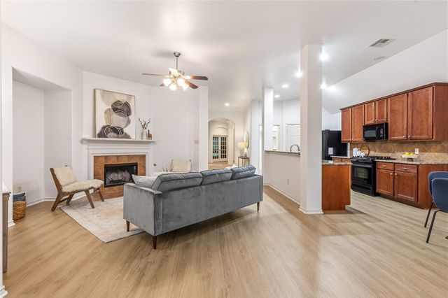 11517 Shadow Creek DR, Manor, TX 78653