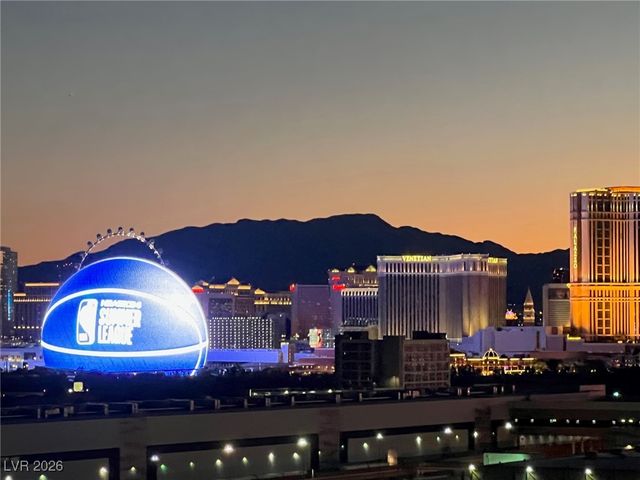 3111 Bel Air Drive 17E, Las Vegas, NV 89109