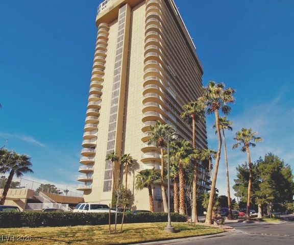 3111 Bel Air Drive 17E, Las Vegas, NV 89109