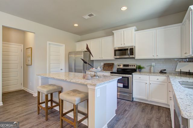 96 Cochin Drive, Statham, GA 30666