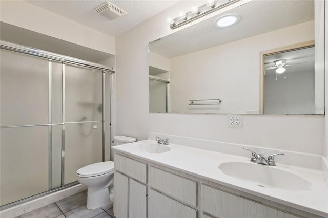 2993 POPLAR AVENUE, Leesburg, FL 34748