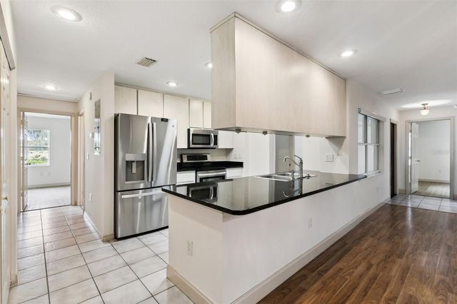 2993 POPLAR AVENUE, Leesburg, FL 34748