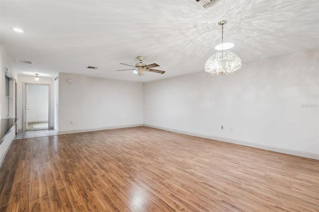 2993 POPLAR AVENUE, Leesburg, FL 34748