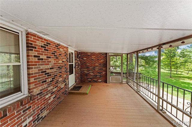 429 Geyer Forest Drive, Kirkwood, MO 63122