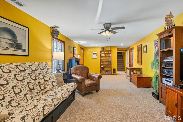 429 Geyer Forest Drive, Kirkwood, MO 63122