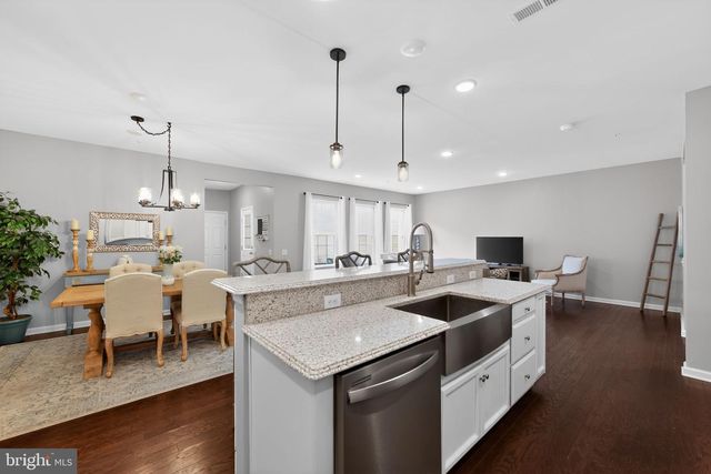 302 STAFFORD CT, Chester Springs, PA 19425
