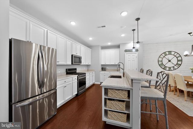 302 STAFFORD CT, Chester Springs, PA 19425