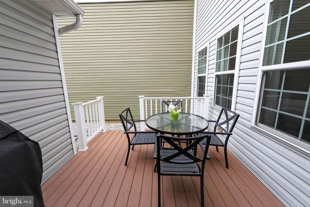 302 STAFFORD CT, Chester Springs, PA 19425