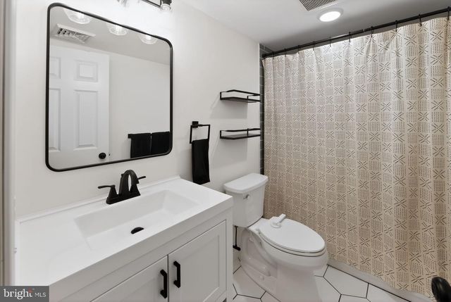302 STAFFORD CT, Chester Springs, PA 19425