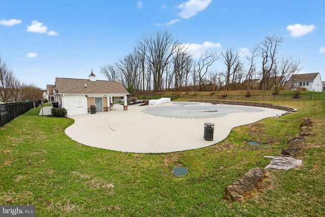 302 STAFFORD CT, Chester Springs, PA 19425