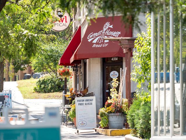 2700 W 44th Street 302, Minneapolis, MN 55410