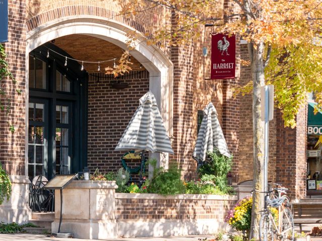 2700 W 44th Street 302, Minneapolis, MN 55410