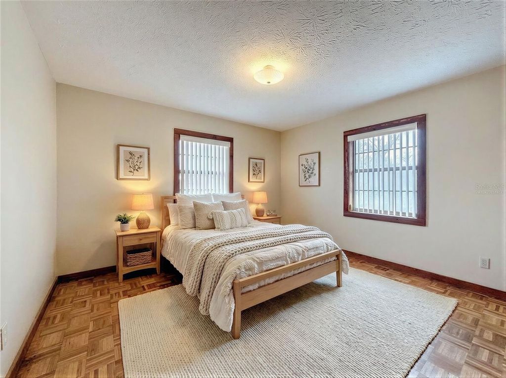 Image 21 of property listing at 3809 PORTER ROAD, Lithia, FL 33547