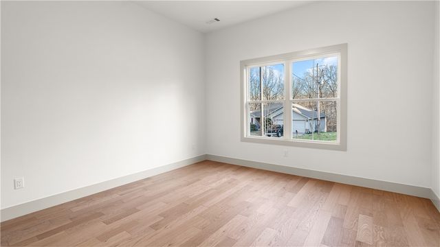 5 Burnham Drive, Bella Vista, AR 72715