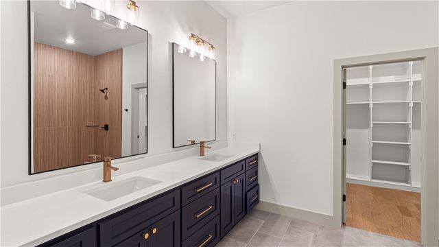 5 Burnham Drive, Bella Vista, AR 72715