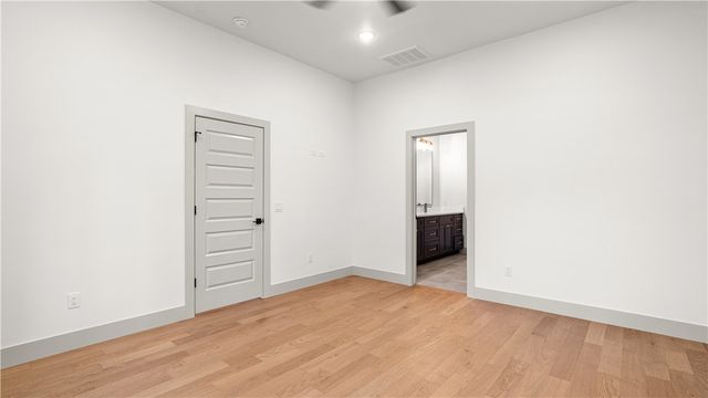 5 Burnham Drive, Bella Vista, AR 72715