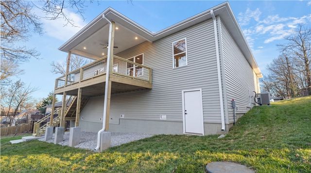 5 Burnham Drive, Bella Vista, AR 72715