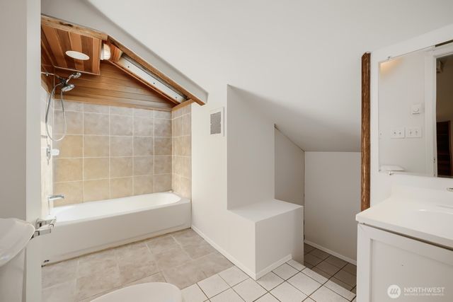 31349 13th Avenue S, Federal Way, WA 98003